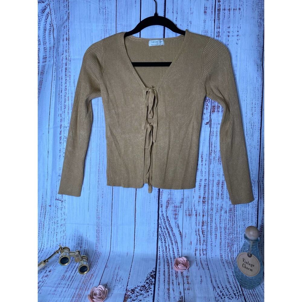 Full Circle Tan Front Tie up Shirt Sz Small